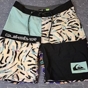 Quicksilver board shorts size 28